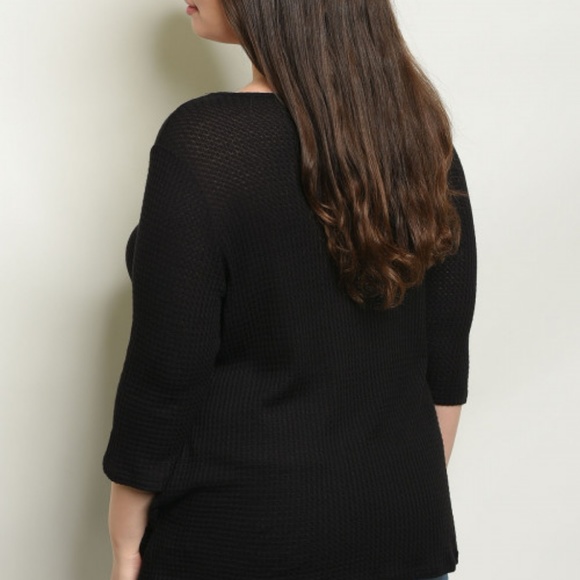 BLACK PLUS SIZE TOP - Picture 2 of 2